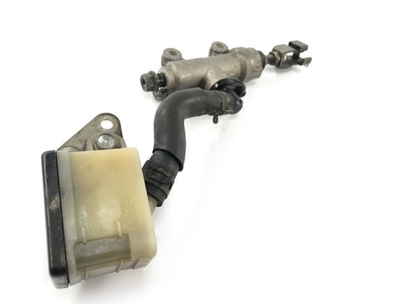 Honda NX 650 RD02 [1989] - тормозный насос позади