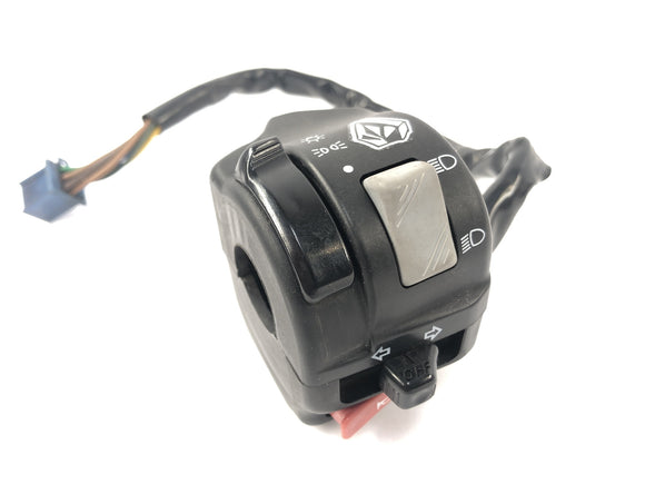 Yamaha TT 600 R DJ01 [1998] - Styret til venstre for styret