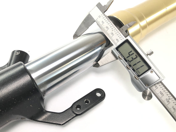 Triumph Speed Triple 1050 515NJ [2007] - Haarukka ylösalaisin