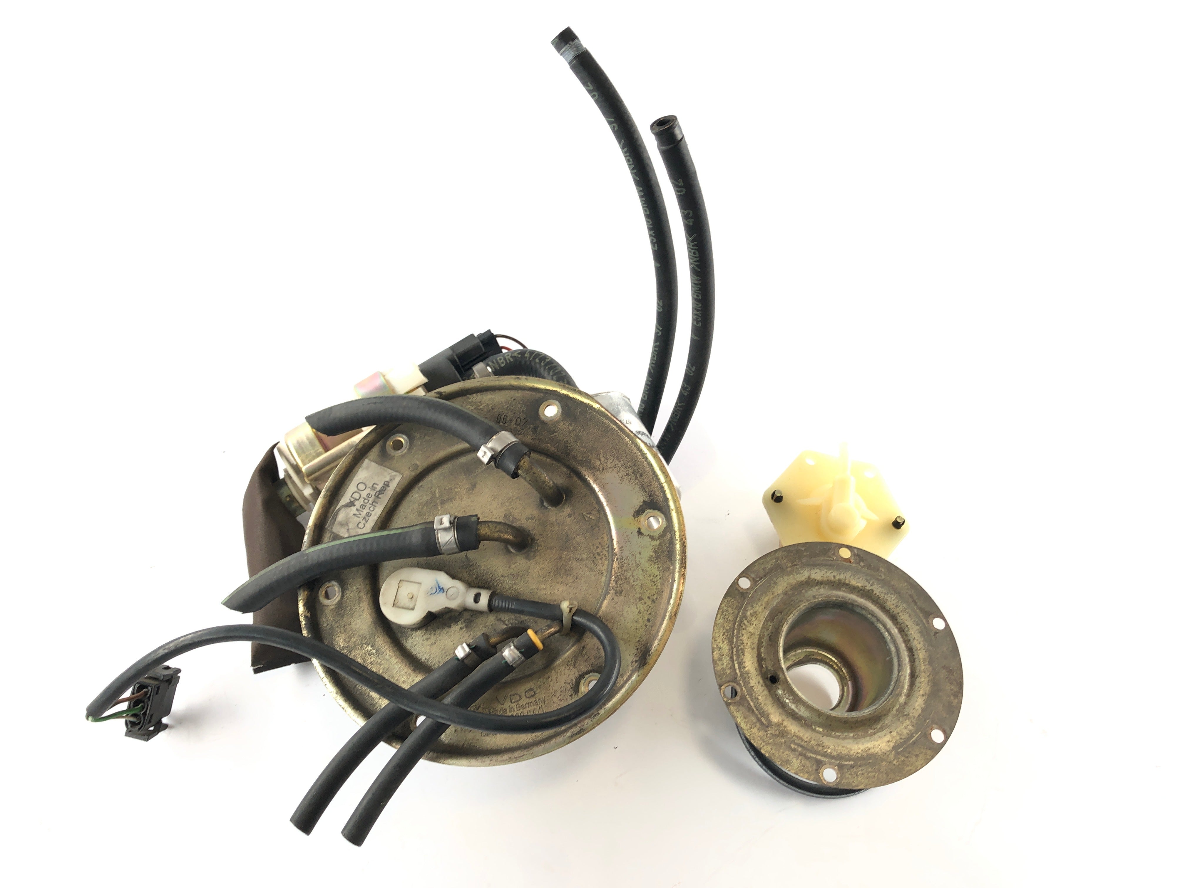 BMW R 1150 R R21 [2002] - Fuel pump with filler neck