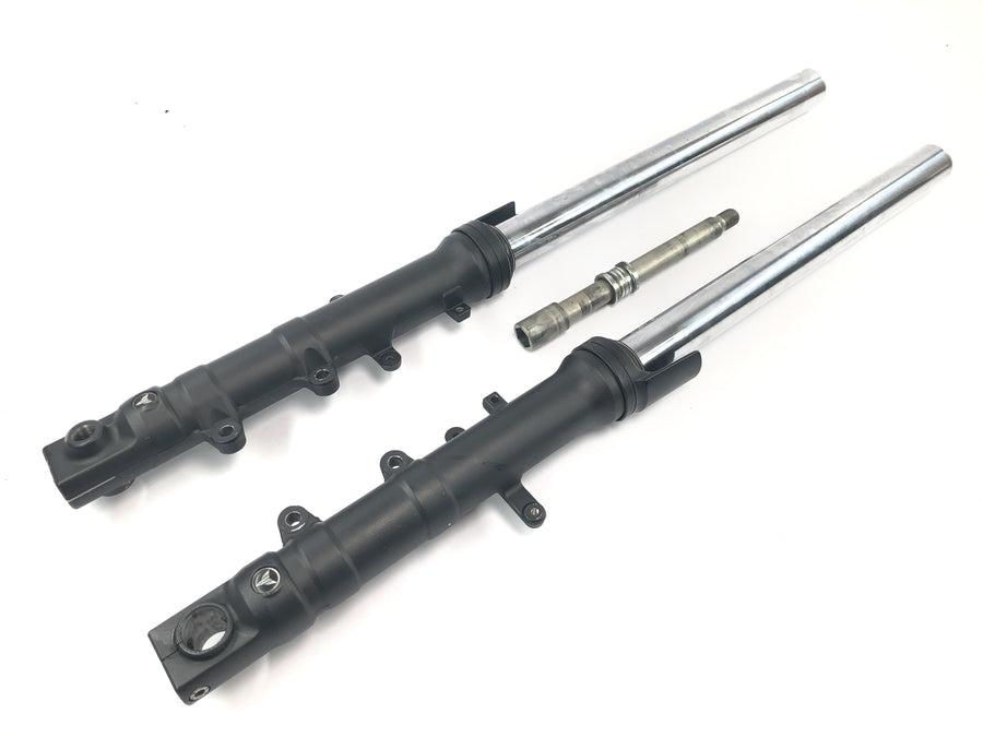 Yamaha MT 03 RM02 [2007] - Forcella telescopica con assale tubi forcella e barre forcella