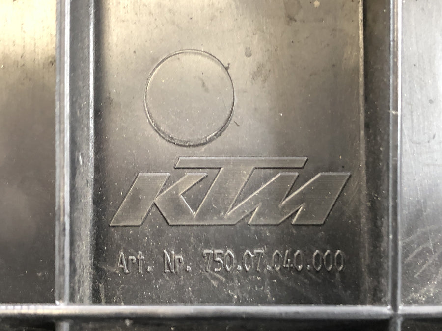 KTM 690 SM Prestige [2007] - Area di posti a sedere in moto sedile dei sedili