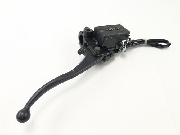 Yamaha XT 600 43F [1985] - Pompa hamulca w przednim hamulcach Uchwyt hamulca