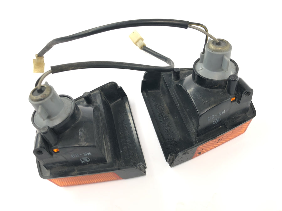 Kawasaki GPZ 1000 RX ZXT00A [1986] - Intermitentes intermitentes traseros naranja