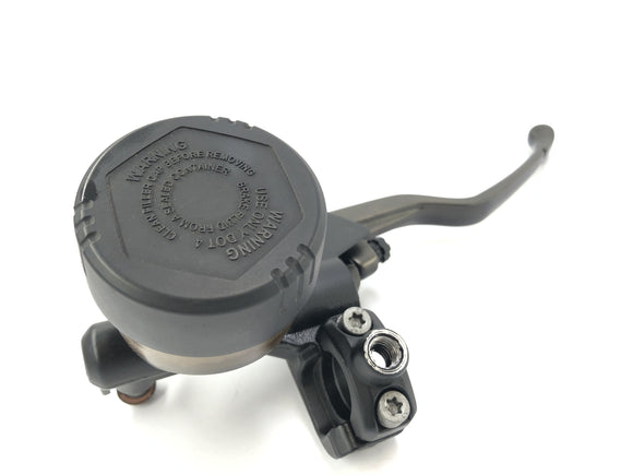 BMW K 1300 R K12S [2014] - Ruční čerpadlo