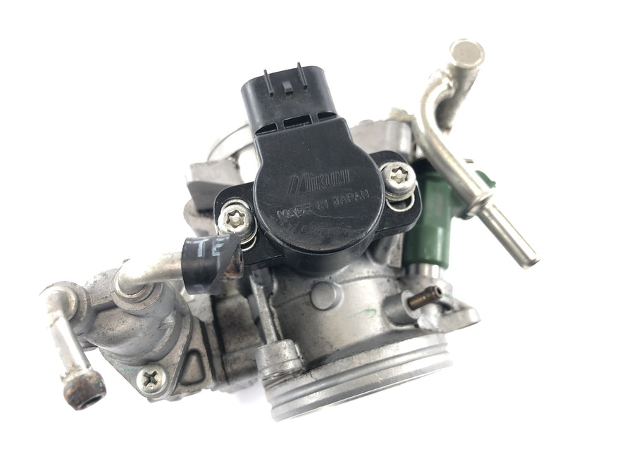 Yamaha MT 03 RM02 [2007] – drosselklapi sissepritsesüsteemi drosselklapi korpus