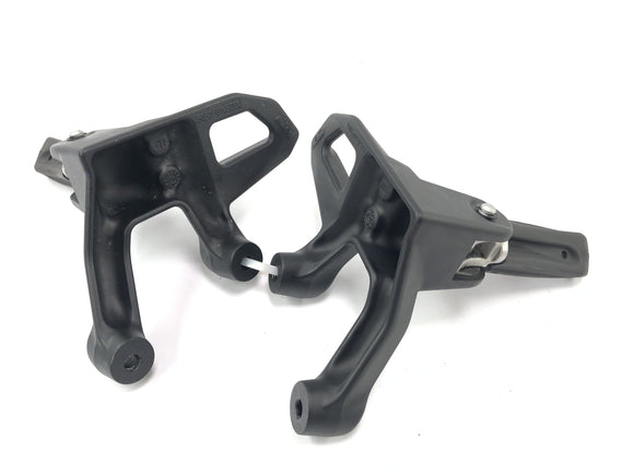 KTM 1050アドベンチャー[2017]  - ホルダーフットレストを備えた小児のフットレストセットカップル