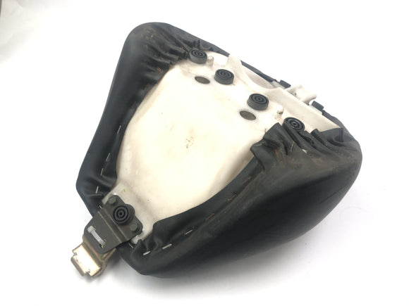 Yamaha XVS 650 Drag Star VM03 [2001] - Kuljettajan istuin