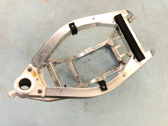 Suzuki GSX -R 1100 W GU75 C [1993] - Frame zonder papieren