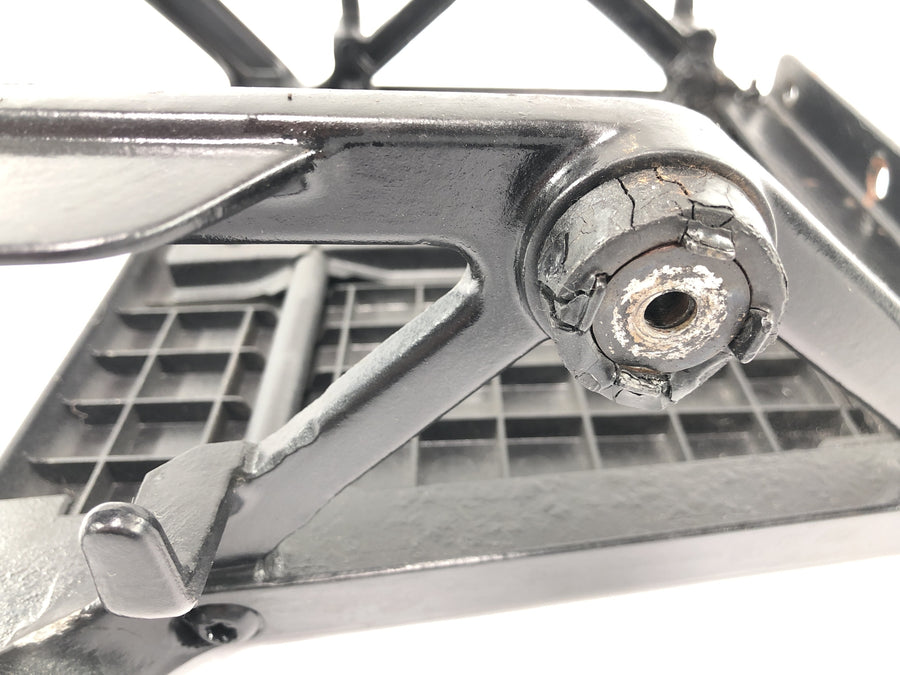 Yamaha XTZ 660 3YF [1992] – pakiraami tagumine pakiraami kandeplaat