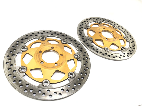 Kawasaki Z 1000 Zrt00a [2006] - Тормозные диски на передней паре 6,00 x 300 мм