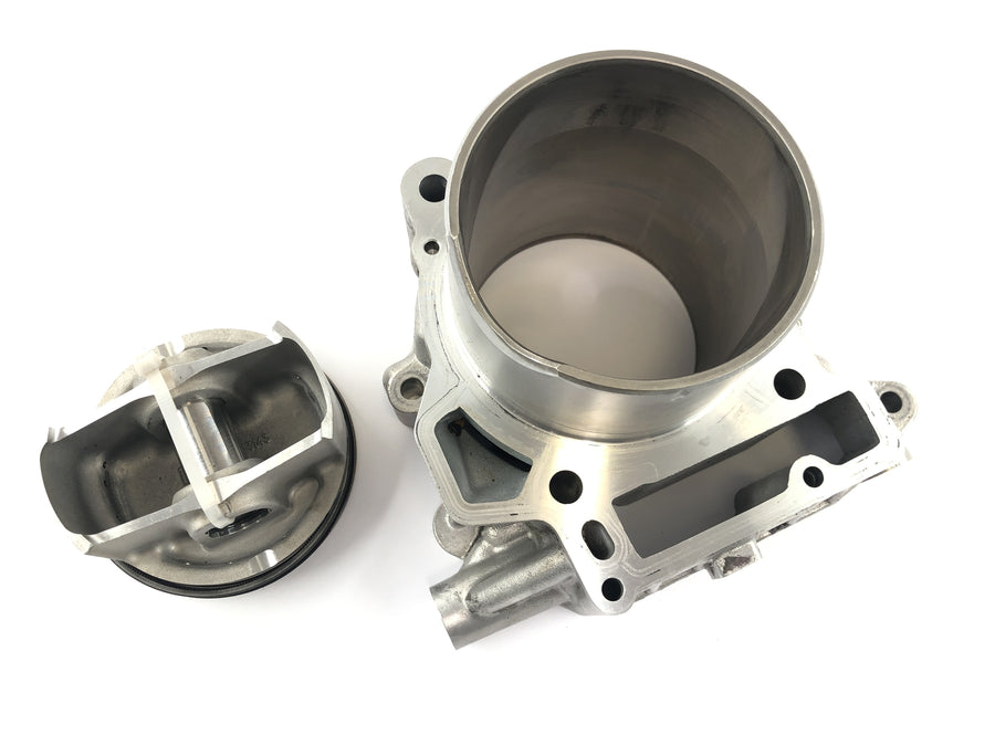 Aprilia RSV 1000 R [2004] - 带后活塞的气缸