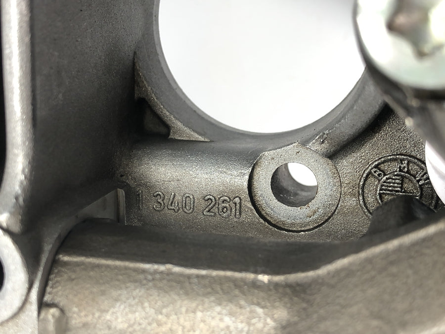 BMW R 1100 GS 259 [1995] - Kamakselbraketter venstre og høyre