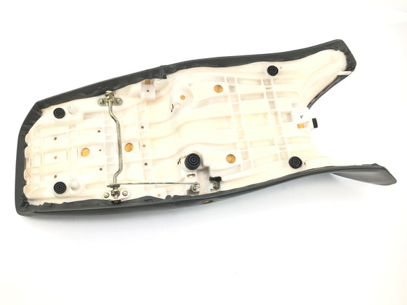 Yamaha GTS 1000 4FV [1997] - Kuljettajan istuinpenkki