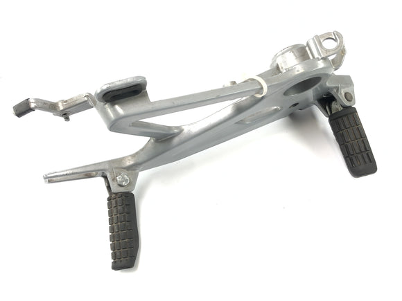 Honda SLR 650 RD09 [1997] - System Footrest na prawym przedziale podnóżka