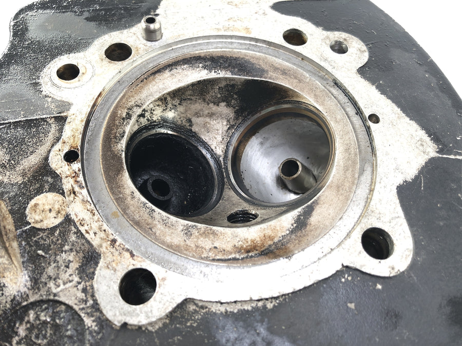 Ducati 900 SS [1991] - Vertical cylinder head with rocker arms