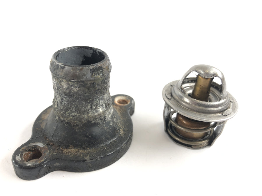 Kawasaki KMX 125 B [1998] - Kühlmittelflansch Thermostat