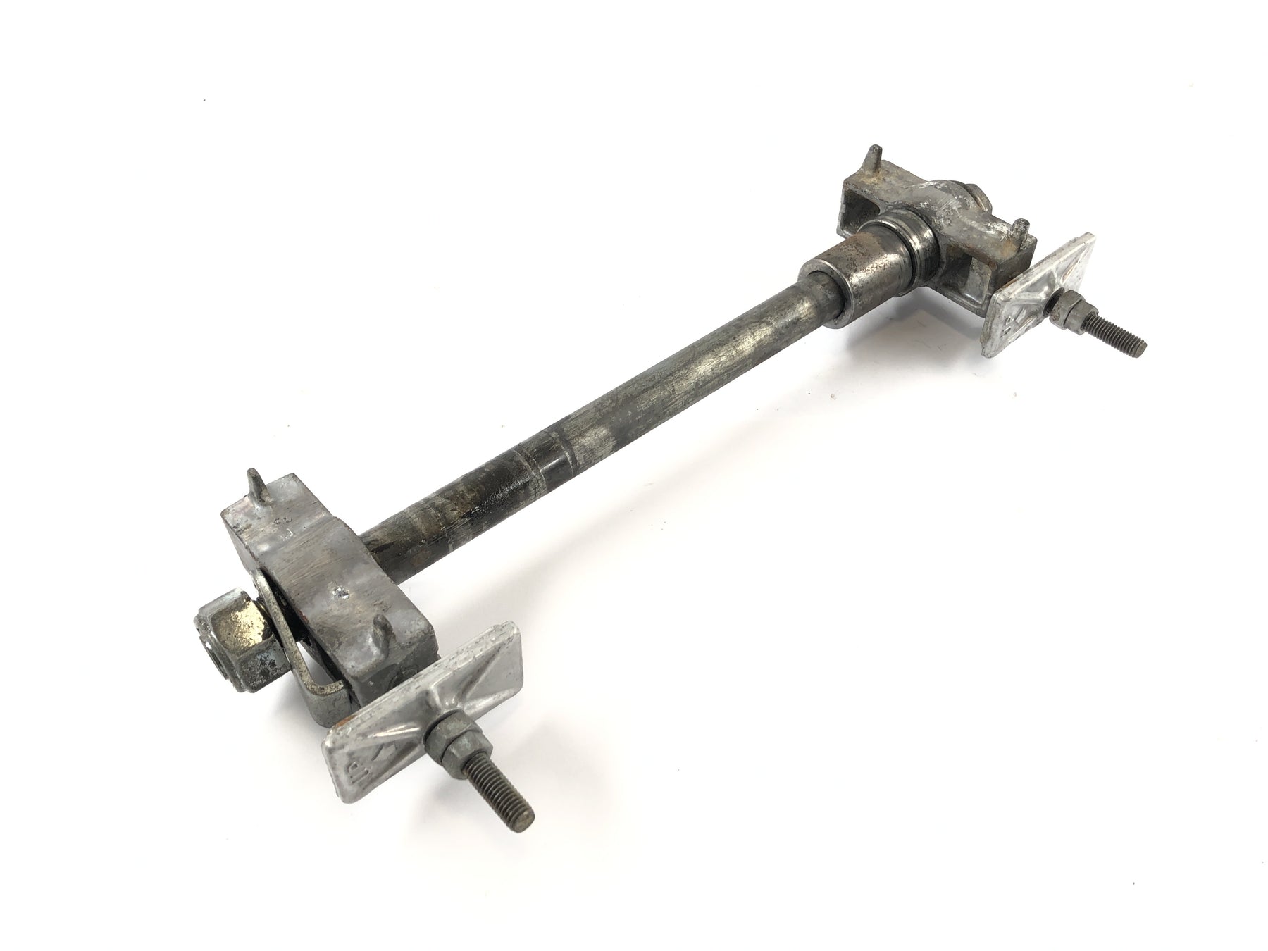 Honda CBR 1000 F SC24 [1991] - Rear axle with chain tensioner