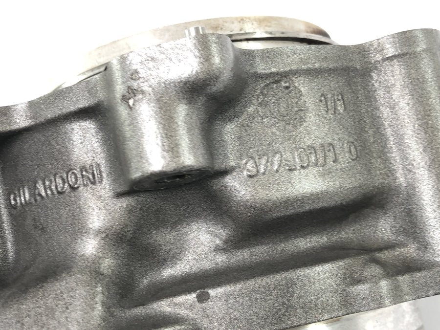 Aprilia SL 1000 Falco PA [2000] - Cylinder med kolvar framför