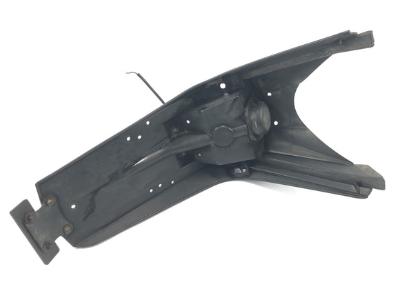 KTM 640 Adventure LC4 [2001] - Rekisterikilven pidike heijastimella