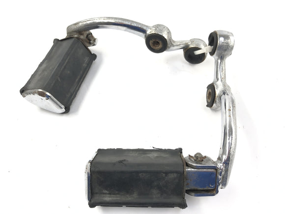 ヤマハXV 750 5G5 [1982]  - フットレストドライバーのフットレスト左と右カップル