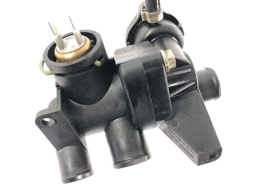 Triumph Thunderbird 900 T309RT [1995] - Kühlerthermostat Thermostatgehäuse Einfüllstutzen