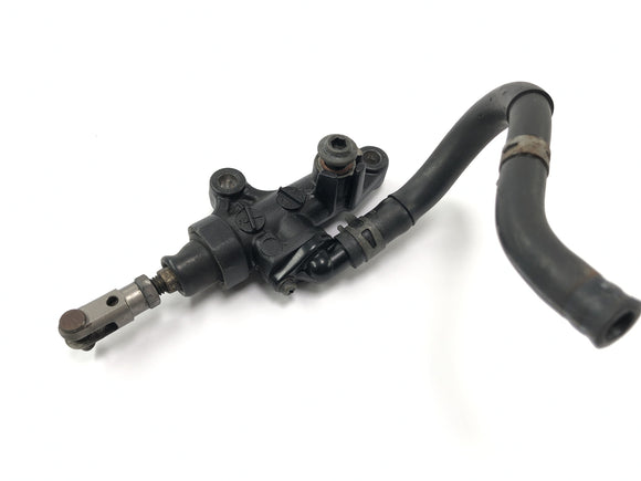 Yamaha YZF R1 RN09 [2003] - Pompa del freno dietro