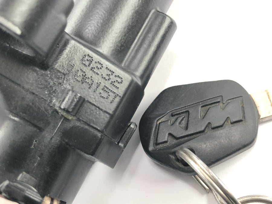 KTM RC 125 [2016] - Schlosssatz Zündschloss Tankdeckel Steuergerät ECU mit Codekarte Schlüsselset
