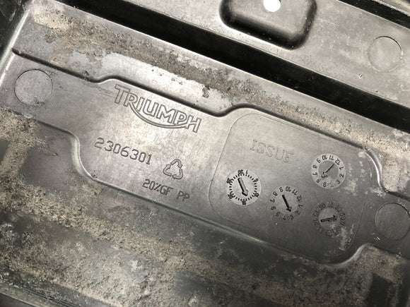 Triumph Street Triple R 675 D67LD [2010] - Interiørbeklædning Beskyttelsesark Inner Fender RAD -dækning bagpå