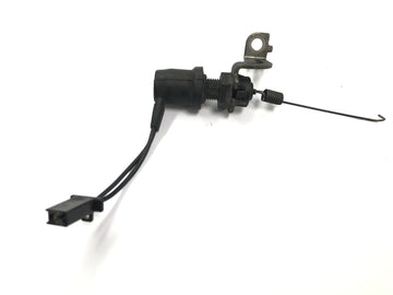 ヤマハTRX 800 4UN [1996]  - 背面のブレーキライトスイッチ