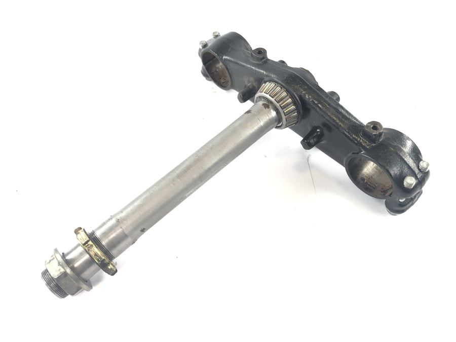 Honda NX 650 RD08 [1995] - Fork Bridge ниже.