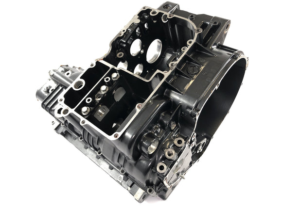 Kawasaki GPZ 1100 ZXT10E [1997] - Корпус двигателя