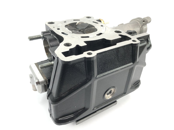 Kawasaki Ninja 125 BX125B [2024] - Cabeça do cilindro com ingestão na ingestão