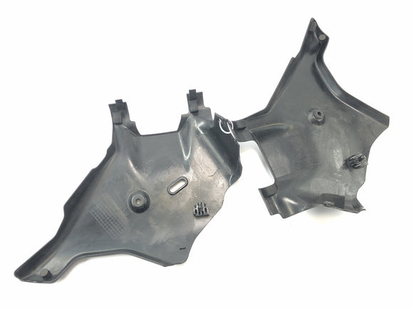 Suzuki VZ 1500 WVCU [2011] - Lenkkopfverkleidung Verkleidung links und rechts