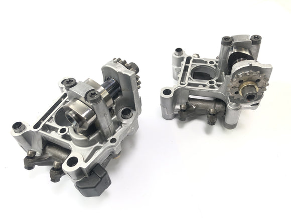 BMW R 1200 CL K30 [2003] - Bock d'arbre à cames réglé à droite avec arbres à cames