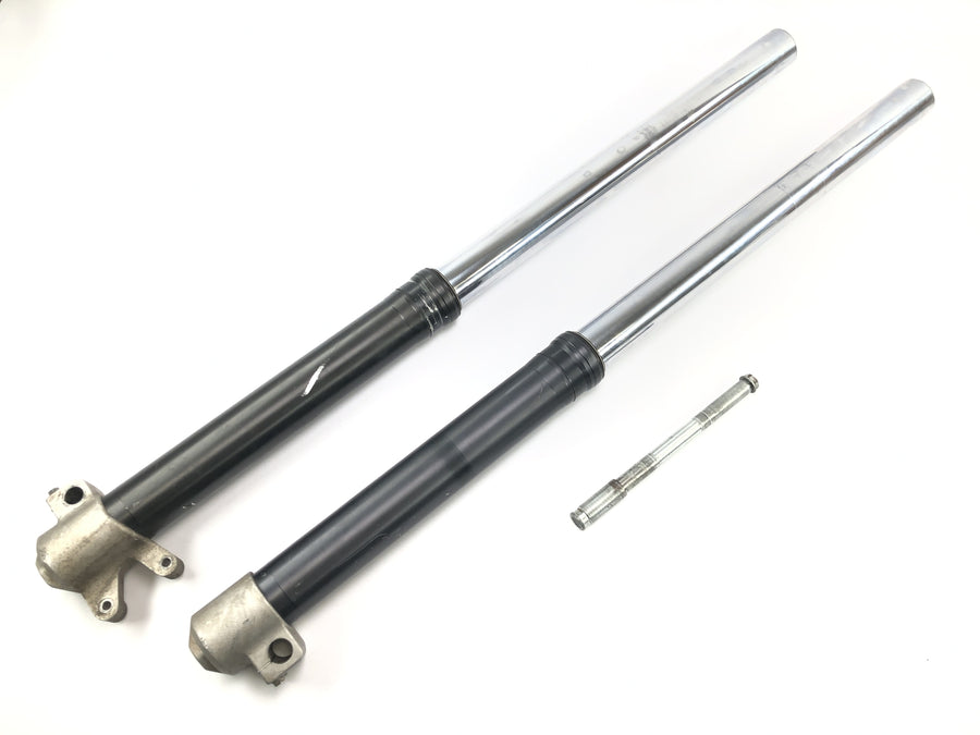 KTM 640 LC4 EGS [1999] - 前叉伸缩叉，带轴