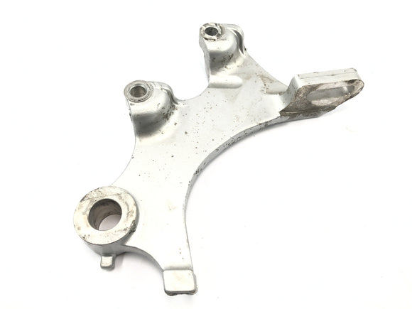 Yamaha GTS 1000 4FV [1997] - Jarrusatulan kannatin ankkurilevy takana