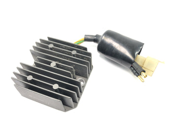 Honda SLR 650 RD09 [1997] - Motocicleta de control de carga del rectificador del regulador de tensión