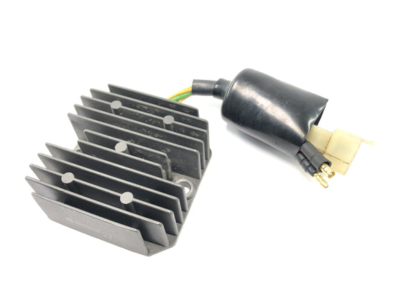 Honda SLR 650 RD09 [1997] - Motocicleta de control de carga del rectificador del regulador de tensión