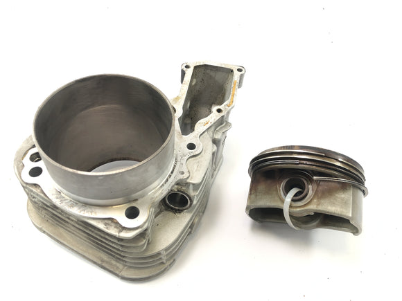 BMW R 1150 GS R21 [2002] - sylinteri männällä vasemmalla