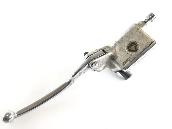 Suzuki vs 1400 VX51L [1987] - Złącze kierownicy pompy sprzęgła po lewej stronie