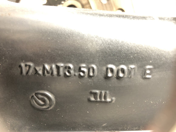 Triumph Speed ​​Triple 955i [1999] - ráfku předního kola vpředu 120/70 ZR17