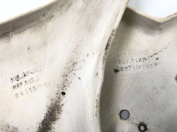 Suzuki DR 350 SK42B [1991] - Сторона крышки воздушного фильтра