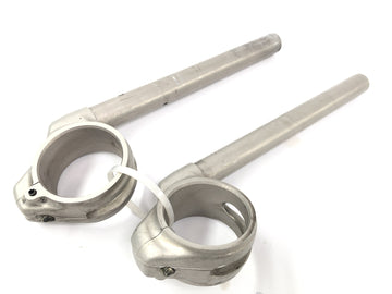 Ducati 999 H4 [2003] - ohjaustankojäte vasemmalle ja oikealle