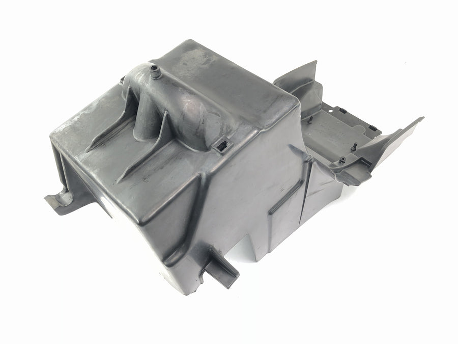 Kawasaki Zrx 1200 S ZRT20A [2002] - Takapyörän kansi Sisustusverhot paristolokerolla