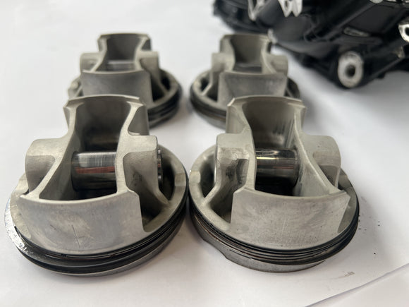 BMW K 1300 S K12S [2010] - Motorgehäuse Leergehäuse mit Kolben