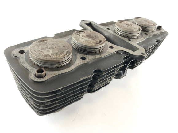 ヤマハXS 1100 2H9 [1978]  - ピストン付きシリンダー