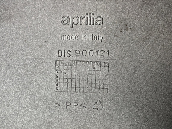 Aprilia Rst 1000 Futura [2002] - Cladding -cover aan de voorkant hieronder
