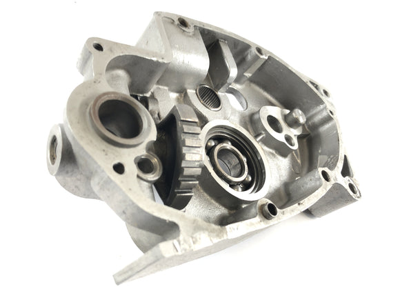 Triumph Bonneville T140V [1976] - Cubierta de engranajes en el interior