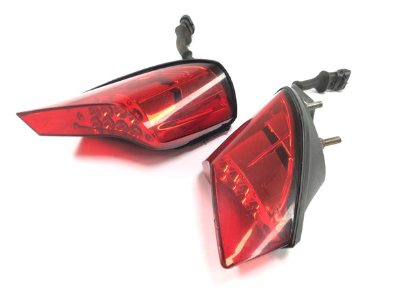 Benelli TNT 1130 [2009] - Piloto trasero piloto trasero izquierdo y derecho